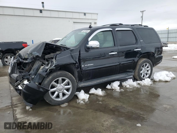 2007 GMC Yukon SLT with VIN 1GKFK13037J286649, listed as a Copart auction lot 45670555 with 183,557 mi miles and Salvage Title. Bid and sale history available at carsss.com. Image 1.