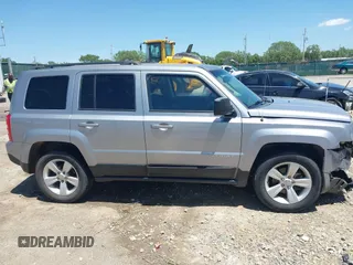 2016 Jeep Patriot High Altitude with VIN 1C4NJRFB3GD767635, listed as a IAAI auction lot 42285932 with 129,434 mi miles and . Bid and sale history available at DreamBid. Image 13.