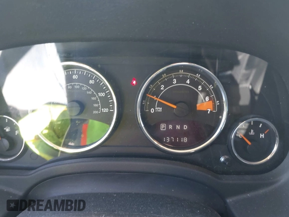 2016 Jeep Compass Latitude with VIN 1C4NJDEB8GD695268, listed as a IAAI auction lot 41724921 with 137,118 mi miles. Bid and sale history available at carsss.com. Image 7.