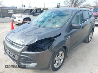 2015 Ford Escape SE with VIN 1FMCU0G76FUC75566, listed as a IAAI auction lot 41896028 with 207,656 mi miles. Bid and sale history available at carsss.com. Image 2.