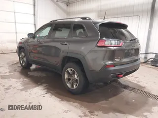 2019 Jeep Cherokee Trailhawk Elite with VIN 1C4PJMBX8KD298807, listed as a IAAI auction lot 41107062 with 79,685 mi miles. Bid and sale history available at carsss.com. Image 3.