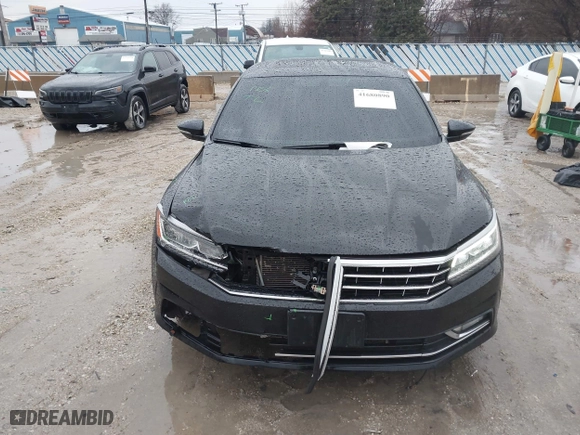 2016 Volkswagen Passat 1.8T SE w/Technology with VIN 1VWBS7A37GC069617, listed as a IAAI auction lot 41680890 with 139,457 mi miles. Bid and sale history available at carsss.com. Image 13.