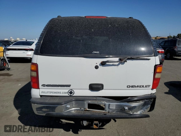2000 Chevrolet Suburban LT with VIN 3GNFK16T8YG186798, listed as a Copart auction lot 73333444 with 253,866 mi miles and Salvage Title. Bid and sale history available at carsss.com. Image 6.