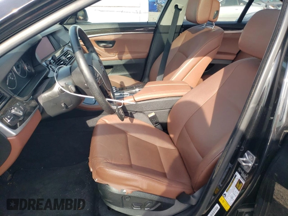 2012 BMW 5 Series 528i z VIN WBAXG5C56CDY28661, wystawiony jako Copart lot #53372745 z przebiegiem 130 810 mil mil oraz Szkoda całkowita • Salvage title. Historia ofert i sprzedaży dostępna na DreamBid. Obrazek 7.