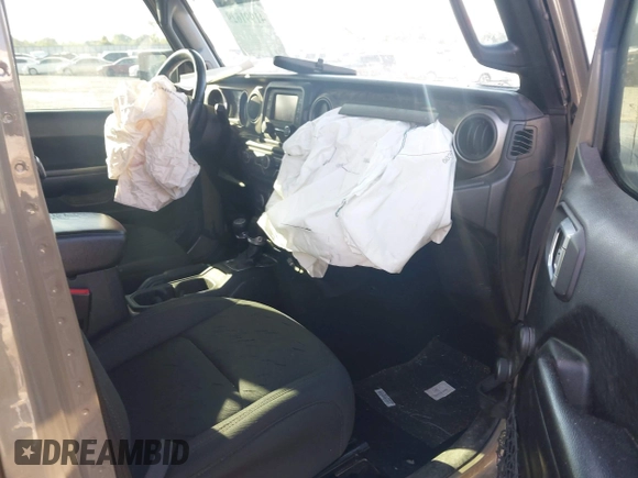 2020 Jeep Gladiator Sport S with VIN 1C6HJTAG0LL216406, listed as a IAAI auction lot 41991629 with 180,125 mi miles and . Bid and sale history available at DreamBid. Image 5.
