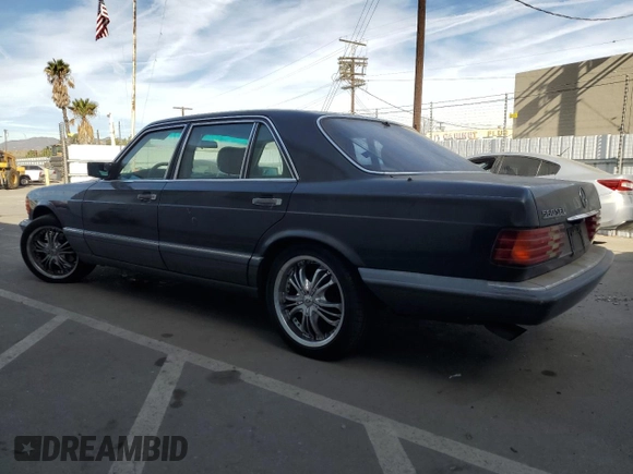 1989 Mercedes-Benz 560 with VIN WDBCA39D7KA428225, listed as a Copart auction lot 85363764 with 263,874 mi miles and Clean Title. Bid and sale history available at DreamBid. Image 2.