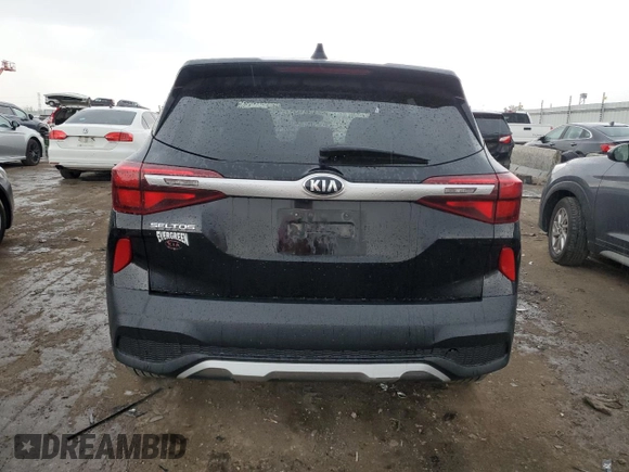2021 Kia Seltos LX with VIN KNDEPCAA9M7142564, listed as a Copart auction lot 58945954 with 142,601 mi miles and Salvage Title. Bid and sale history available at carsss.com. Image 6.