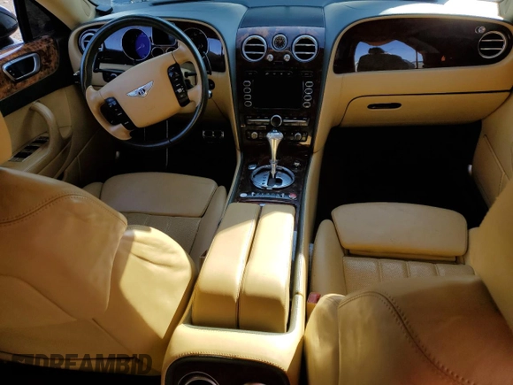 2006 Bentley Flying Spur z VIN SCBBR53W26C036567, wystawiony jako Copart lot #51447955 z przebiegiem 54 265 mil mil oraz Tytuł czysty. Historia ofert i sprzedaży dostępna na DreamBid. Obrazek 8.