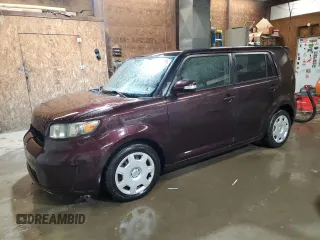 2009 Scion xB z VIN JTLKE50E391077637, wystawiony jako Copart lot #56528265 z przebiegiem 76 685 mil mil oraz Szkody całkowita. Historia ofert i sprzedaży dostępna na DreamBid. Obrazek 1.