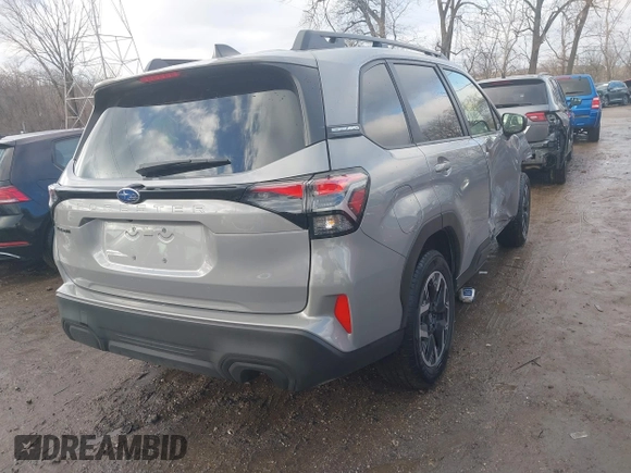 2025 Subaru Forester Premium z VIN JF2SLDDC1SH455666, wystawiony jako IAAI lot #41495573 z przebiegiem 4 383 mil mil oraz . Historia ofert i sprzedaży dostępna na DreamBid. Obrazek 4.