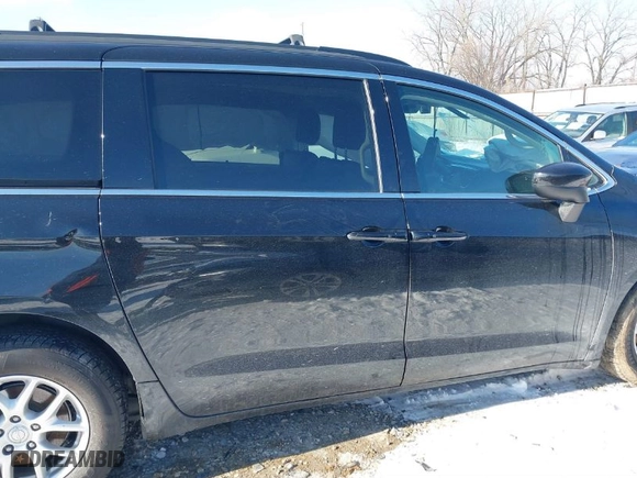 2020 Chrysler Voyager LXI with VIN 2C4RC1DG2LR265492, listed as a IAAI auction lot 41286686 with NaN miles. Bid and sale history available at carsss.com. Image 13.