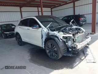 2021 Infiniti QX50 Luxe z VIN 3PCAJ5BA2MF112939, wystawiony jako IAAI lot #42191494 z przebiegiem 25 076 mil mil oraz . Historia ofert i sprzedaży dostępna na DreamBid. Obrazek 1.