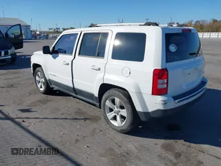 2012 Jeep Patriot Limited z VIN 1C4NJPCB8CD553758, wystawiony jako IAAI lot #41262329 z przebiegiem 121 688 mil mil oraz . Historia ofert i sprzedaży dostępna na DreamBid. Obrazek 3.