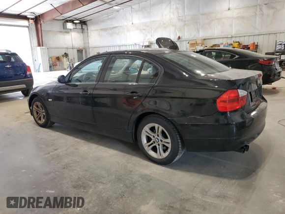 2008 BMW 3 Series 328xi z VIN WBAVC93578K037861, wystawiony jako Copart lot #58364495 z przebiegiem 147 497 mil mil oraz Nie do naprawy • Non repairable. Historia ofert i sprzedaży dostępna na DreamBid. Obrazek 2.