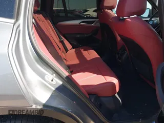 2024 BMW X3 sDrive30i z VIN 5UX43DP09R9W84494, wystawiony jako IAAI lot #41981761 z przebiegiem 14 066 mil mil oraz . Historia ofert i sprzedaży dostępna na DreamBid. Obrazek 8.