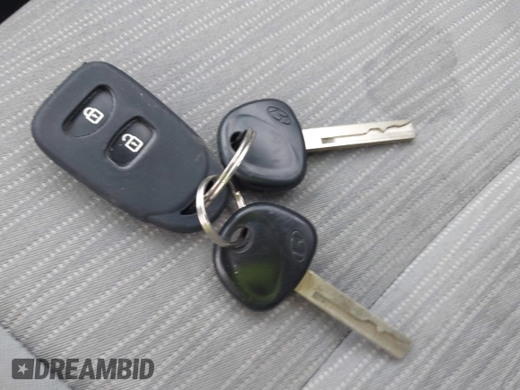 2016 Hyundai Accent SE z VIN KMHCT4AE9GU967632, wystawiony jako IAAI lot #42145390 z przebiegiem 89 350 mil mil oraz . Historia ofert i sprzedaży dostępna na DreamBid. Obrazek 11.