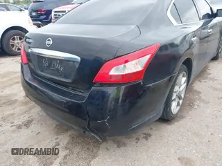 2014 Nissan Maxima S z VIN 1N4AA5AP3EC911798, wystawiony jako IAAI lot #41842528 z przebiegiem 124 030 mil mil oraz . Historia ofert i sprzedaży dostępna na DreamBid. Obrazek 6.