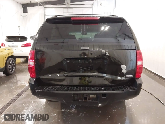 2007 Chevrolet Suburban LTZ with VIN 1GNFK16367R231896, listed as a IAAI auction lot 41979944 with 202,137 mi miles. Bid and sale history available at carsss.com. Image 16.