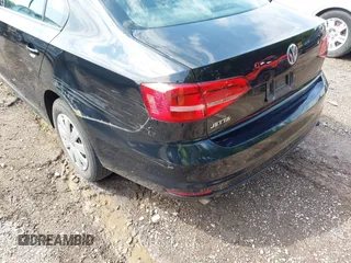 2015 Volkswagen Jetta S с VIN 3VW1K7AJ6FM406785, выставлен на аукционе IAAI как лот 42467143 с пробегом 163 994 миль миль и . История ставок и продаж доступна на DreamBid. Изображение 12.