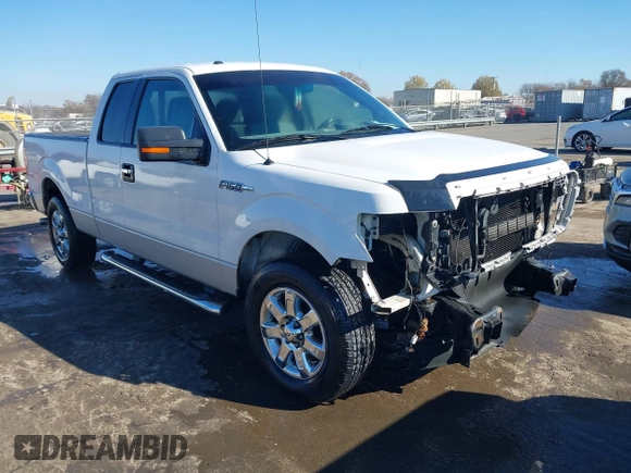 2014 Ford F-150 XL with VIN 1FTEX1CM3EFB94081, listed as a IAAI auction lot 40991423 with 190,785 mi miles. Bid and sale history available at carsss.com. Image 1.