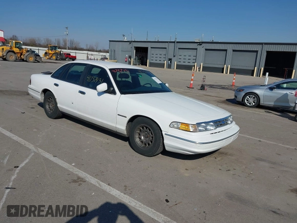 1995 Ford Crown Victoria LX с VIN 2FALP74W3SX123480, выставлен на аукционе IAAI как лот 41737431 с пробегом Не указан миль и . История ставок и продаж доступна на DreamBid. Изображение 1.