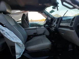 2020 Ford F-250 XL z VIN 1FT7X2BN5LEC94971, wystawiony jako Copart lot #76078414 z przebiegiem Nie podano mil oraz Szkoda całkowita • Salvage title. Historia ofert i sprzedaży dostępna na DreamBid. Obrazek 7.