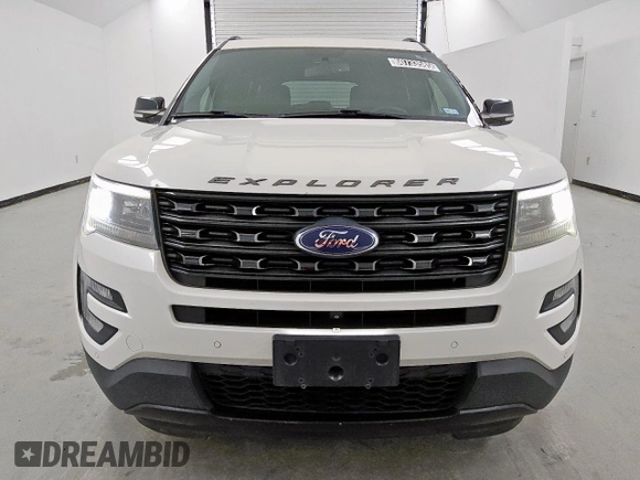 2017 Ford Explorer Sport z VIN 1FM5K8GT3HGB90065, wystawiony jako Copart lot #60733585 z przebiegiem 159 347 mil mil oraz Czysty tytuł • Clean title. Historia ofert i sprzedaży dostępna na DreamBid. Obrazek 5.