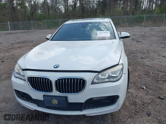 2015 BMW 7 Series 750Li with VIN WBAYE8C54FD780951, listed as a IAAI auction lot 41813038 with 103,131 mi miles. Bid and sale history available at carsss.com. Image 12.