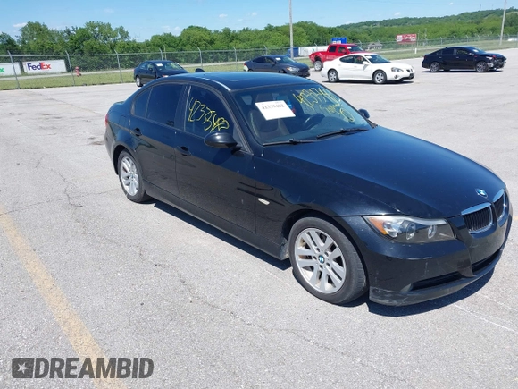 2006 BMW 3 Series 325i с VIN WBAVB13516KX42866, выставлен на аукционе IAAI как лот 42335482 с пробегом 194 694 миль миль и . История ставок и продаж доступна на DreamBid. Изображение 1.