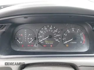 2001 Toyota Camry LE z VIN 4T1BF22K61U126600, wystawiony jako IAAI lot #42175093 z przebiegiem 294 276 mil mil oraz . Historia ofert i sprzedaży dostępna na DreamBid. Obrazek 7.