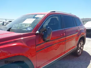 2024 Volkswagen Atlas SEL with VIN 1V2BR2CA3RC533646, listed as a IAAI auction lot 41772115 with 10,498 mi miles and . Bid and sale history available at DreamBid. Image 14.