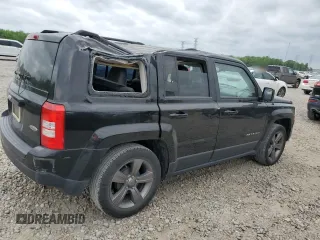 2015 Jeep Patriot High Altitude z VIN 1C4NJPFA7FD349976, wystawiony jako Copart lot #52503355 z przebiegiem 149 809 mil mil oraz Szkoda całkowita • Salvage title. Historia ofert i sprzedaży dostępna na DreamBid. Obrazek 3.
