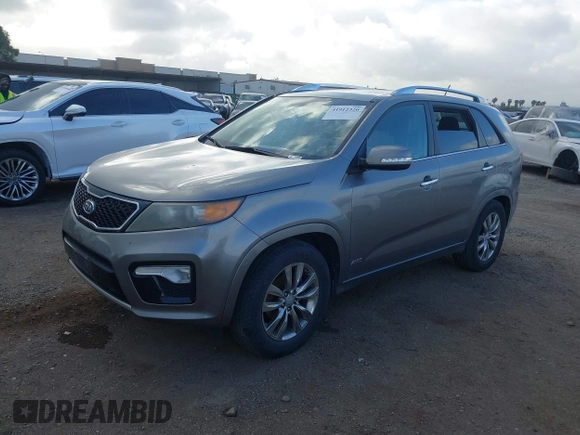 2012 Kia Sorento SX with VIN 5XYKWDA24CG195291, listed as a IAAI auction lot 41912320 with 245,650 mi miles. Bid and sale history available at carsss.com. Image 2.