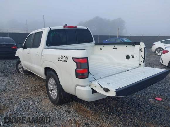2022 Nissan Frontier S with VIN 1N6ED1EK2NN617398, listed as a IAAI auction lot 41492431 with 44,273 mi miles. Bid and sale history available at carsss.com. Image 3.