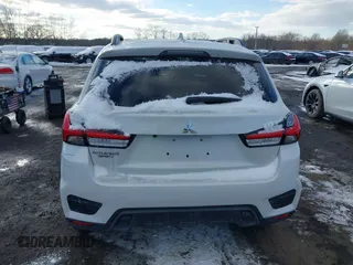 2021 Mitsubishi Outlander ES z VIN JA4APUAU0MU003918, wystawiony jako IAAI lot #41376793 z przebiegiem 30 940 mil mil oraz . Historia ofert i sprzedaży dostępna na DreamBid. Obrazek 16.
