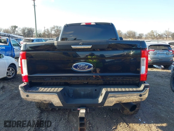 2018 Ford Super Duty F-250 SRW XL with VIN 1FT7W2BT7JEB26098, listed as a IAAI auction lot 41429463 with 160,396 mi miles. Bid and sale history available at carsss.com. Image 16.