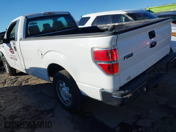 2013 Ford F-150 XL with VIN 1FTNF1CFXDKE78575, listed as a IAAI auction lot 41293852 with 201,332 mi miles. Bid and sale history available at carsss.com. Image 3.