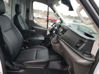 2023 Ford Transit Cargo with VIN 1FTBR1C86PKB27176, listed as a Copart auction lot 79528693 with 637 mi miles and . Bid and sale history available at DreamBid. Image 11.