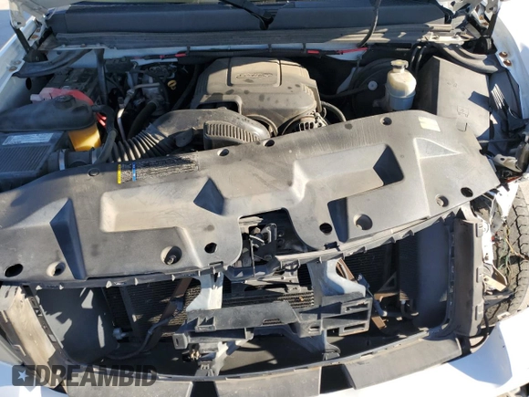 2008 GMC Sierra Denali z VIN 2GTEK638481300628, wystawiony jako Copart lot #46899905 z przebiegiem 186 131 mil mil oraz Szkody całkowita. Historia ofert i sprzedaży dostępna na DreamBid. Obrazek 12.