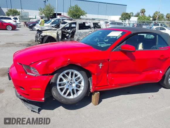 2014 Ford Mustang V6 with VIN 1ZVBP8EM7E5316940, listed as a IAAI auction lot 42555358 with Not provided miles and . Bid and sale history available at DreamBid. Image 6.