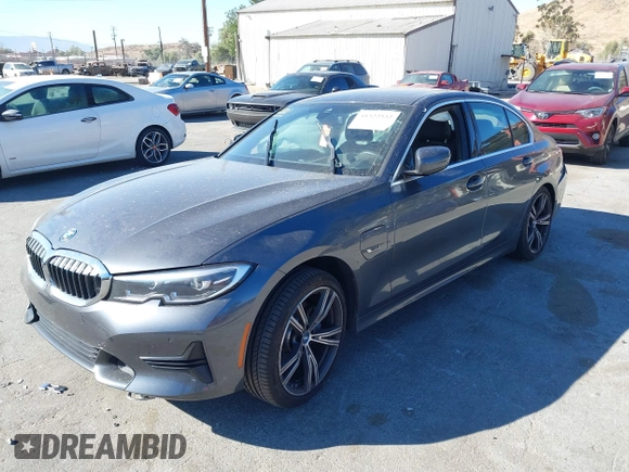 2022 BMW 3 Series 330e with VIN 3MW5P7J05N8C77293, listed as a IAAI auction lot 41322532 with 1 mi miles. Bid and sale history available at carsss.com. Image 18.