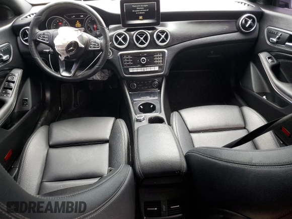 2019 Mercedes-Benz CLA 250 z VIN WDDSJ4EB6KN753731, wystawiony jako Copart lot #47677955 z przebiegiem 82 169 mil mil oraz Szkoda całkowita • Salvage title. Historia ofert i sprzedaży dostępna na DreamBid. Obrazek 8.