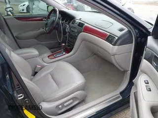 2003 Lexus ES 300 with VIN JTHBF30G430102104, listed as a IAAI auction lot 42217479 with 137,774 mi miles and . Bid and sale history available at carsss.com. Image 5.