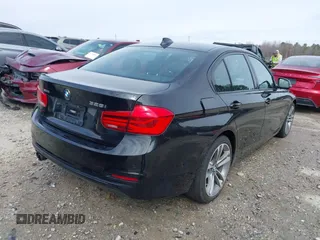 2016 BMW 3 Series 328i xDrive z VIN WBA8E3C52GK502758, wystawiony jako IAAI lot #41651463 z przebiegiem 95 537 mil mil oraz . Historia ofert i sprzedaży dostępna na DreamBid. Obrazek 4.
