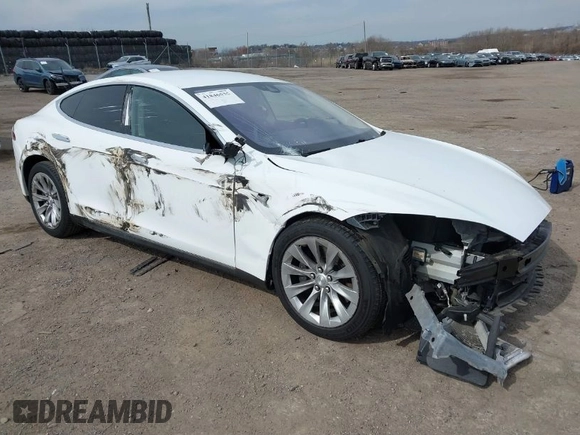 2016 Tesla Model S 70 kWh Battery with VIN 5YJSA1E15GF135841, listed as a IAAI auction lot 41846535 with 87,312 mi miles. Bid and sale history available at carsss.com. Image 1.