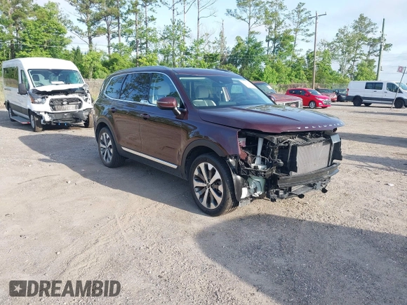 2022 Kia Telluride EX z VIN 5XYP34HCXNG263769, wystawiony jako IAAI lot #42273847 z przebiegiem 20 557 mil mil oraz . Historia ofert i sprzedaży dostępna na DreamBid. Obrazek 1.