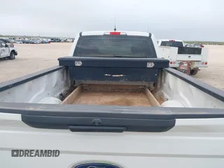 2019 Ford Super Duty F-250 SRW XL with VIN 1FTBF2B62KED26134, listed as a IAAI auction lot 41908568 with 114,259 mi miles. Bid and sale history available at carsss.com. Image 8.