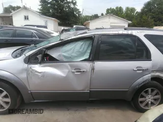 2008 Ford Taurus X SEL с VIN 1FMDK02W78GA39003, выставлен на аукционе IAAI как лот 42306930 с пробегом Не указан миль и . История ставок и продаж доступна на DreamBid. Изображение 14.