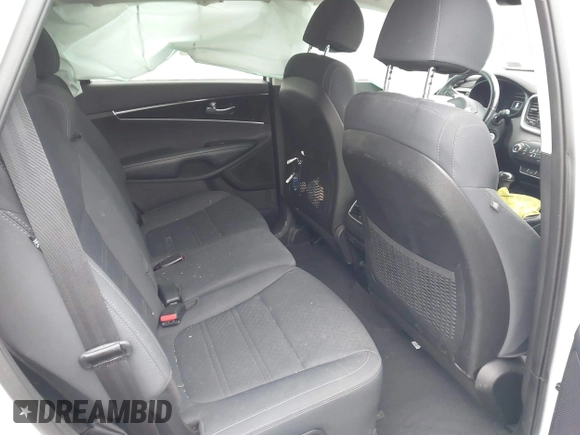 2018 Kia Sorento LX with VIN 5XYPGDA34JG423007, listed as a IAAI auction lot 41552932 with 106,027 mi miles. Bid and sale history available at carsss.com. Image 8.