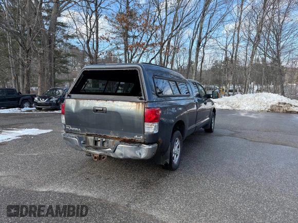 2010 Toyota Tundra z VIN 5TFCY5F13AX010145, wystawiony jako Copart lot #43479265 z przebiegiem 226 117 mil mil oraz Czysty tytuł • Clean title. Historia ofert i sprzedaży dostępna na DreamBid. Obrazek 4.